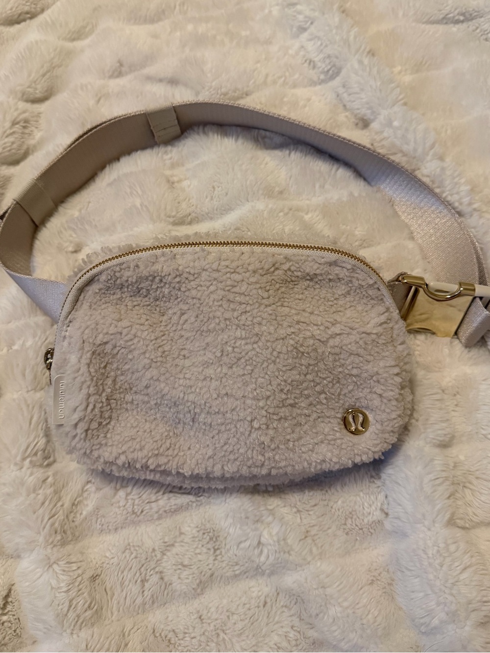 Lululemon Sherpa Belt Bag
